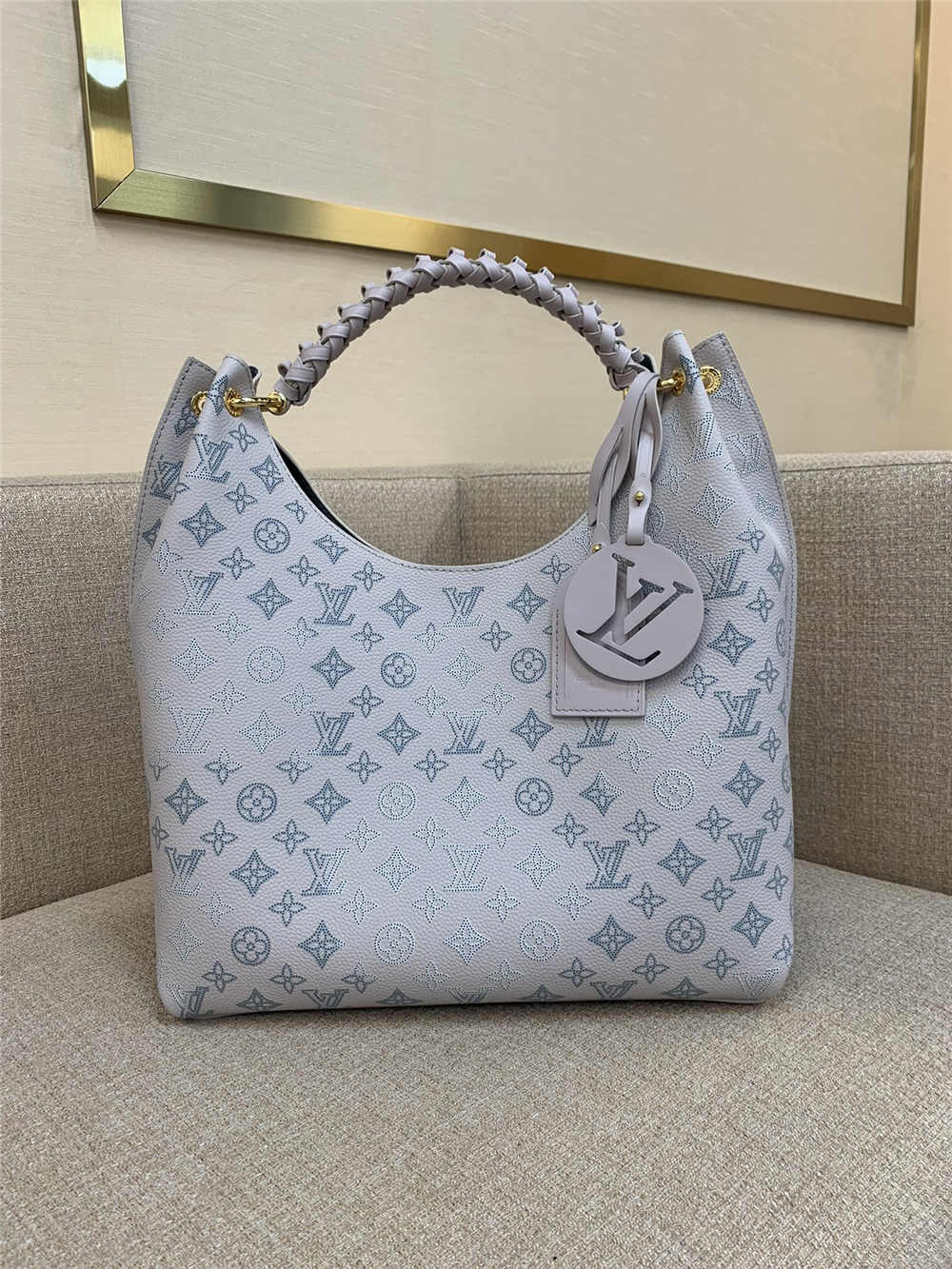 Louis Vuitton M12093  size：35×40×17cm  Mahina 2025 new 